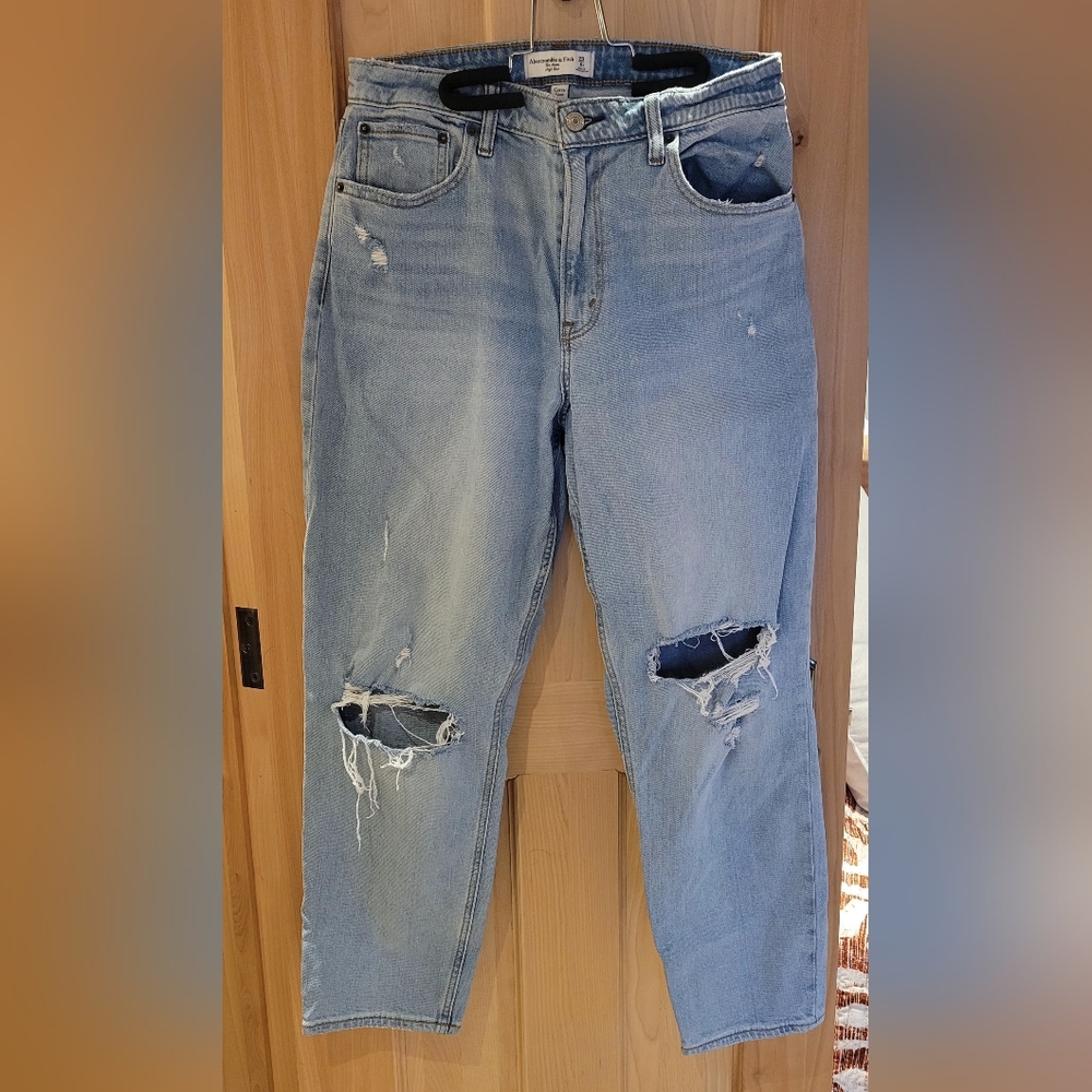 Abercrombie Curve Love - The Mom High Rise